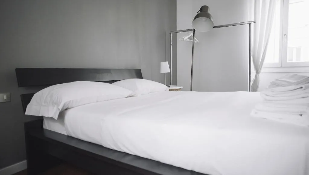 Italianway-Ugo Bassi Apartment Milan